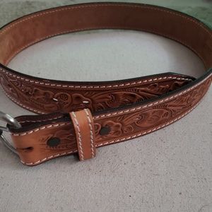 Tex Tan cowhide stamped belt sz. 30 unisex